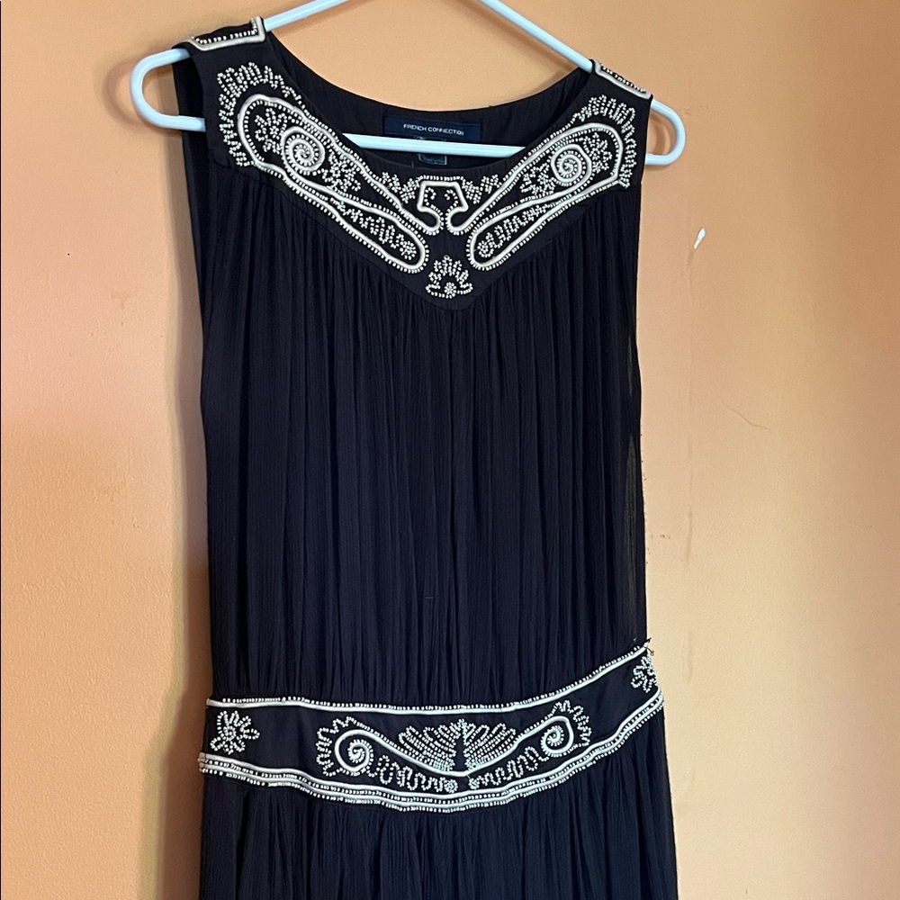 🌸 Black beaded mini dress